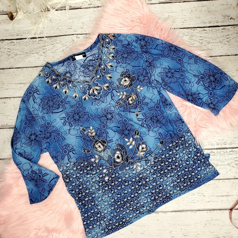 TC Fashion  top 3/4 sleeve  Glitter Floral XL
